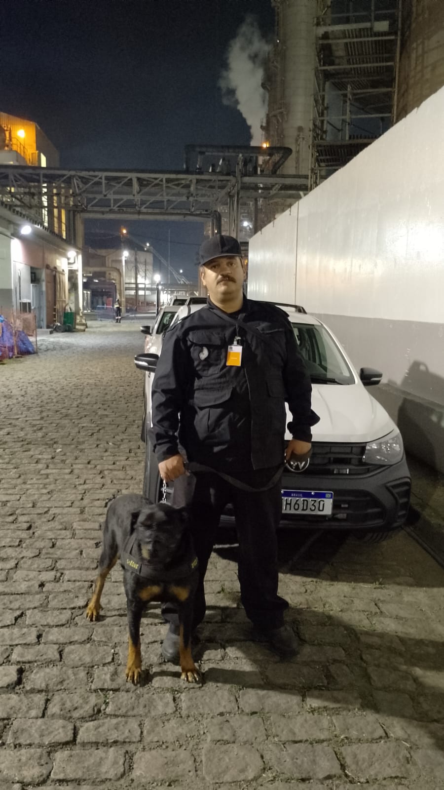 Locação De Cães Para Farejar Drogas Para Aeroportos